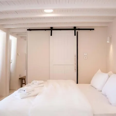 Mooi Boni's Sunset Loft Apartment *